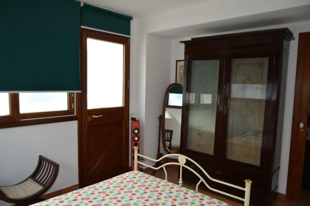 Villa Matilde Карини 0*,  Италия